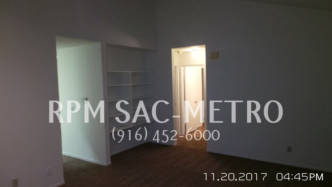 Building Photo - 9157 Newhall Dr