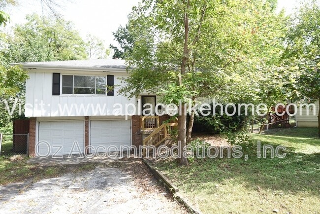 Building Photo - 5521 Perry Ln