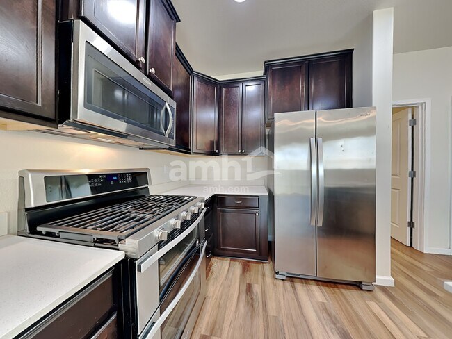 Building Photo - 16602 NE 91st Street