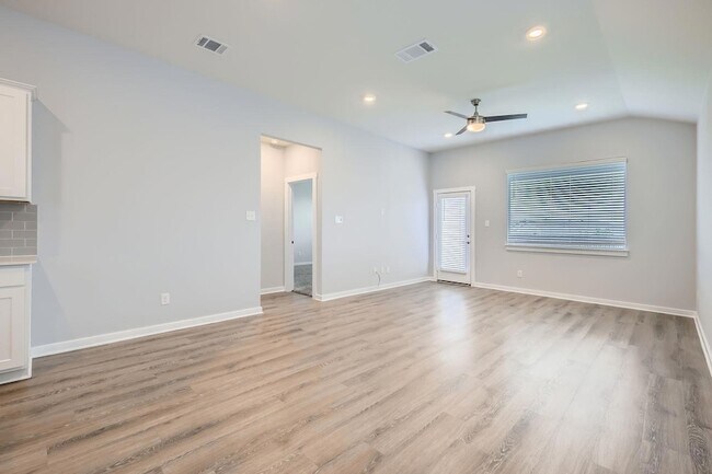 Foto del edificio - 222 New Hampton Wy