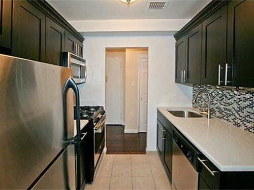 Primary Photo - 3707 147th St