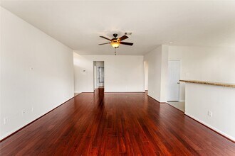 Building Photo - 7431 Sabinal Creek Dr