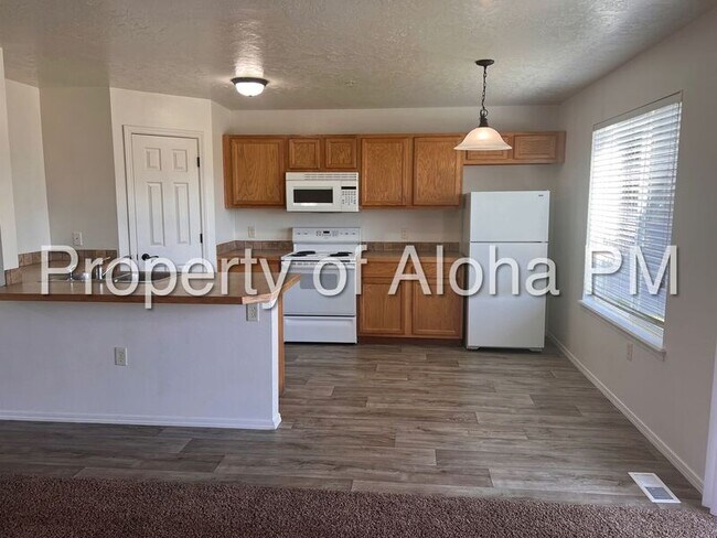 Foto del edificio - 1033 W Pine Ave