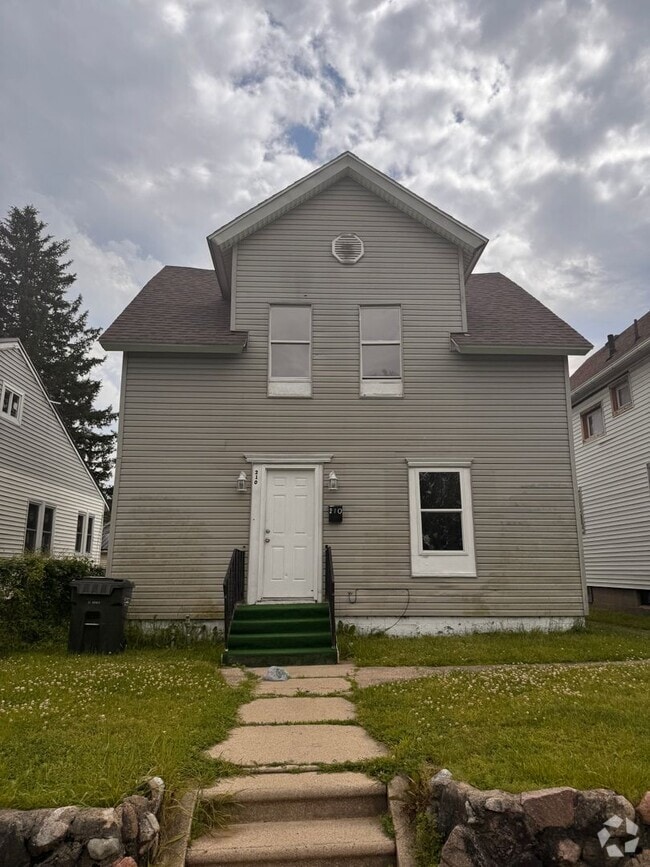 Building Photo - 210 E Bowman St