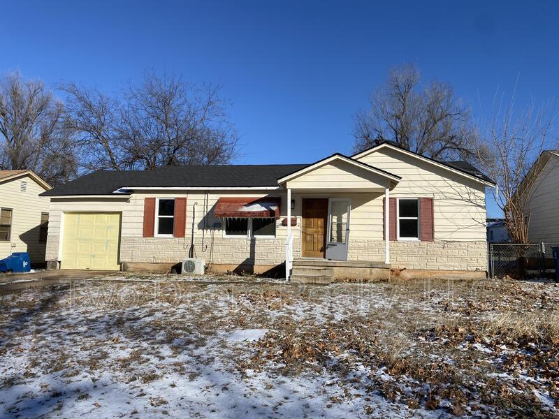 Foto principal - 3416 Brookside Dr