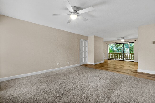 Foto del edificio - 4950 N Miller Rd