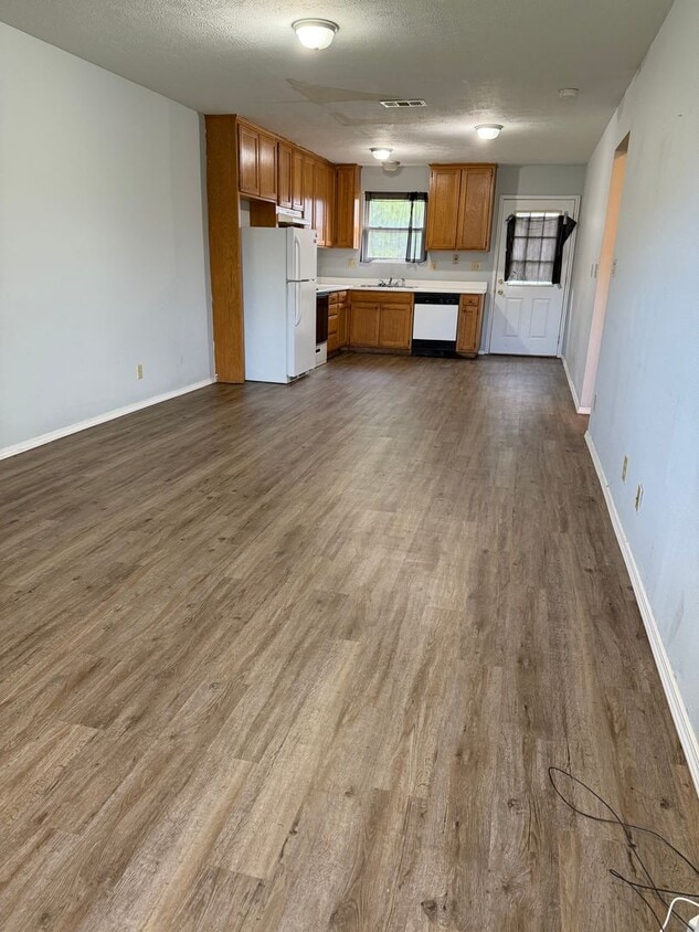 Primary Photo - Presley Duplex