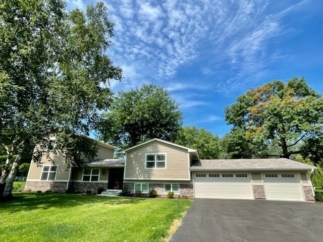 Foto del edificio - 2S920 Hickory Ln