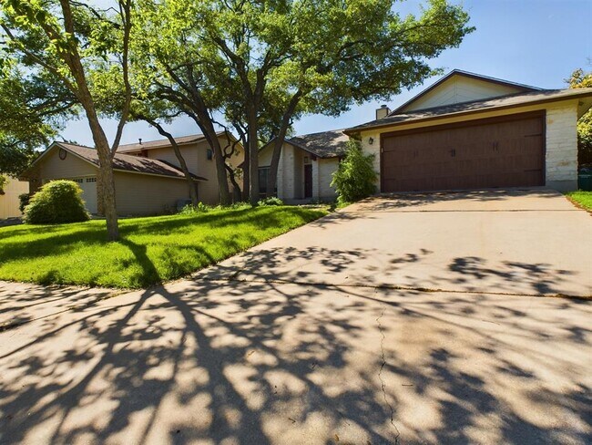 Building Photo - 1605 Kimmerling Ln