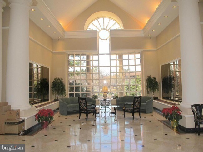 Foto del edificio - 5800 Nicholson Ln