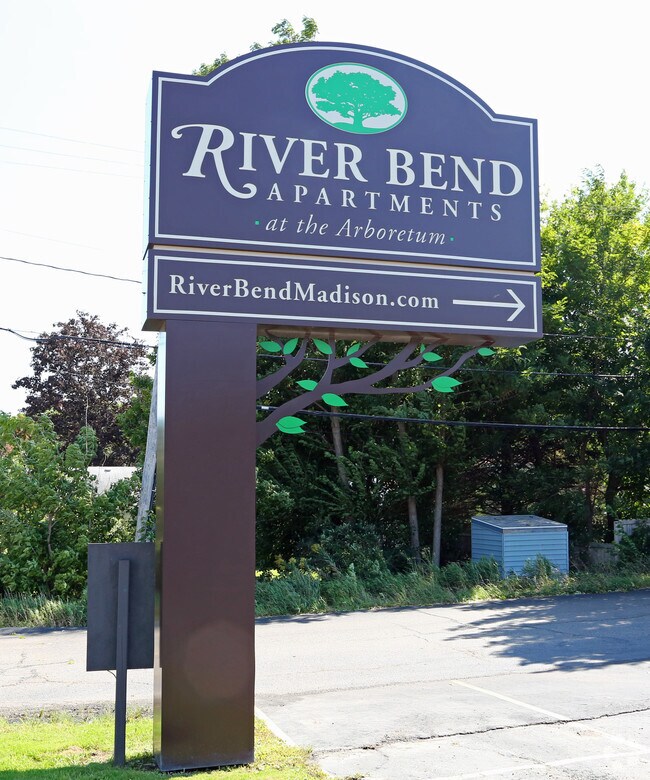River Bend Apartments at the Arboretum Apartments