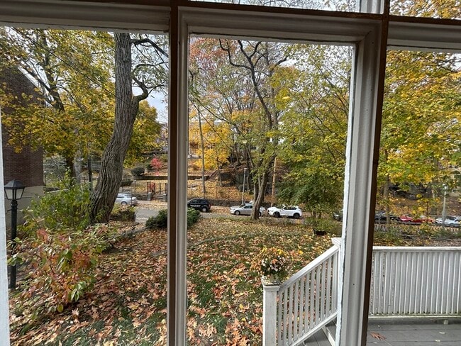 Foto del edificio - 120 Highland St