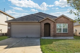 Building Photo - 8810 Double Oak