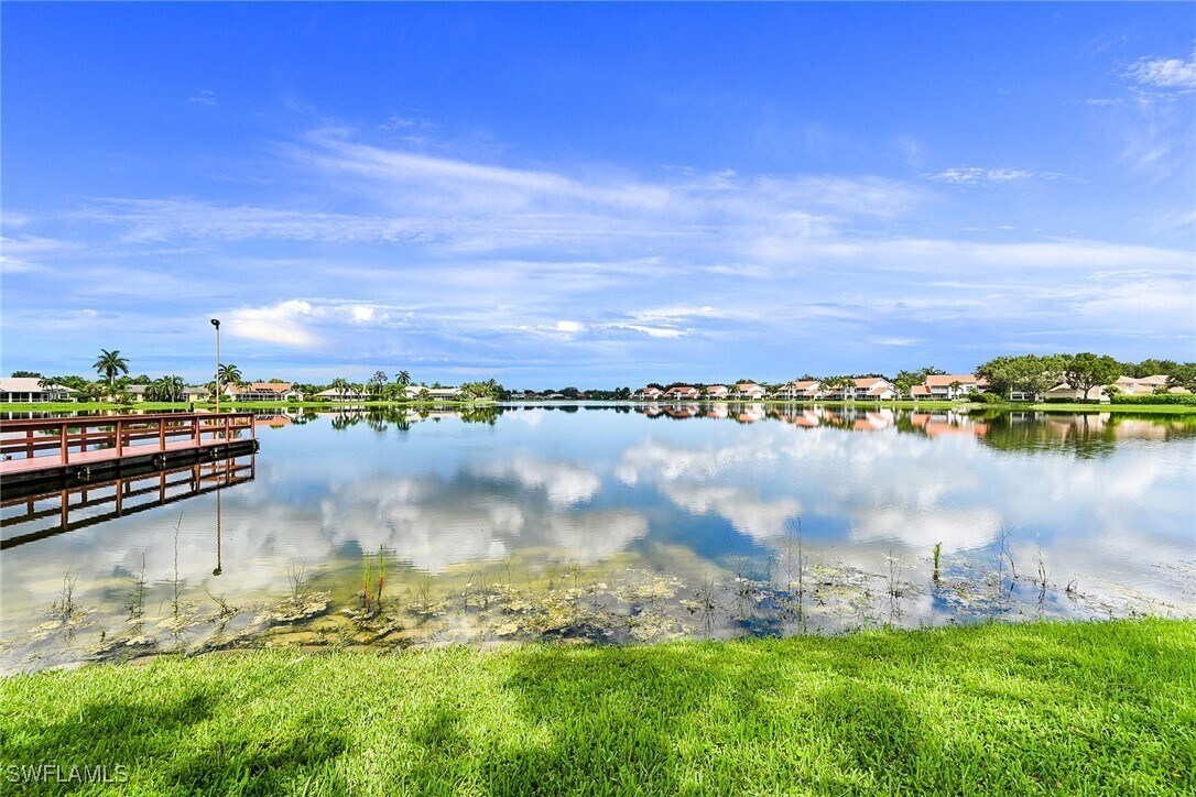 Foto del edificio - 589 Lambton Ln