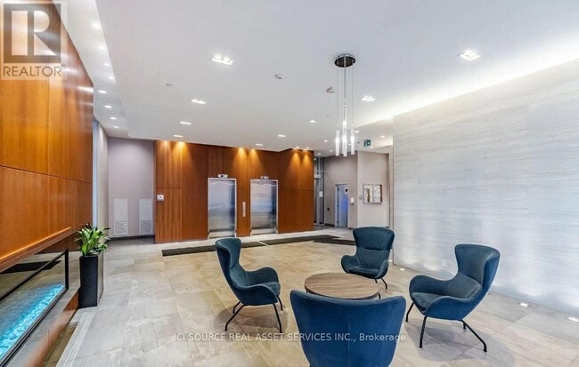 Photo du bâtiment - 2800-2800 Keele St