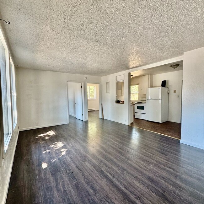 Foto del edificio - 1515-1519 E Elm Ave
