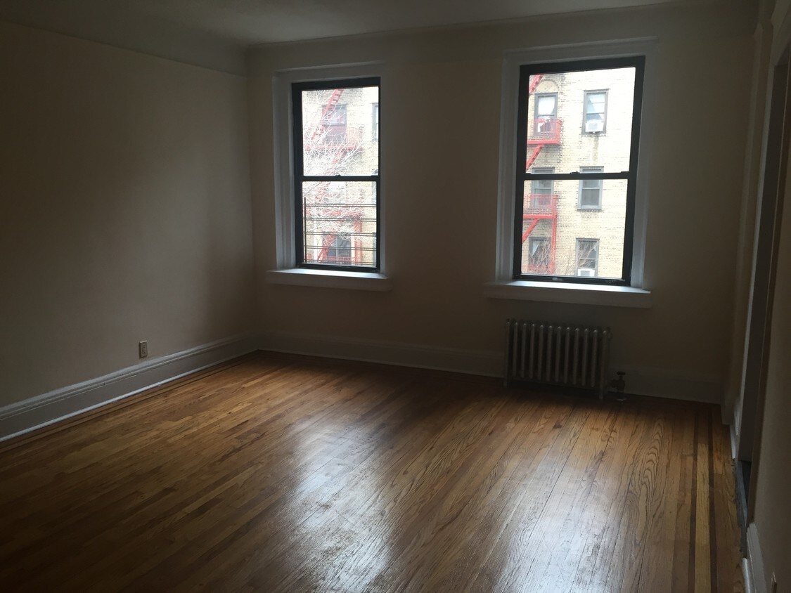 Primary Photo - 4307 40th St