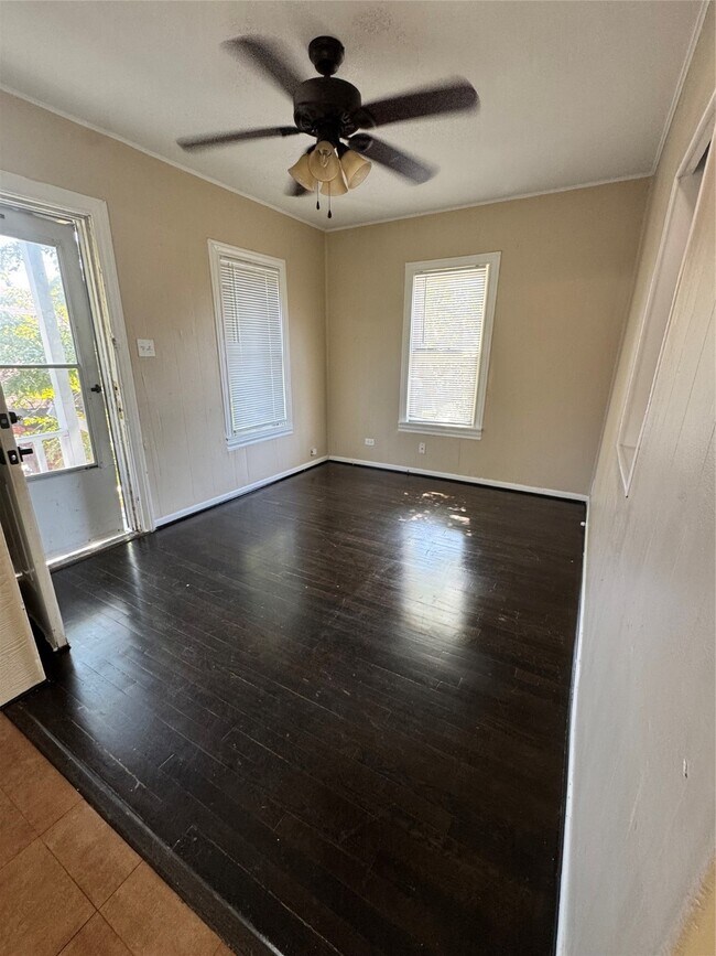 Foto del edificio - 4607 Canal St