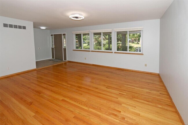 Building Photo - 13028 Musket Ct