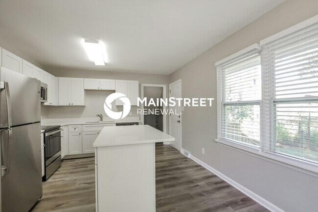 Building Photo - 5 Bedroom Pet-Friendly Home in WAXHAW, NC with Main Street Renewal