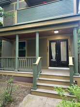 Building Photo - 781 Elm St