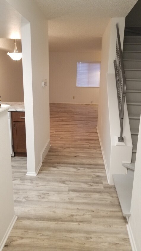 Entry - 56 Bonnymede Rd