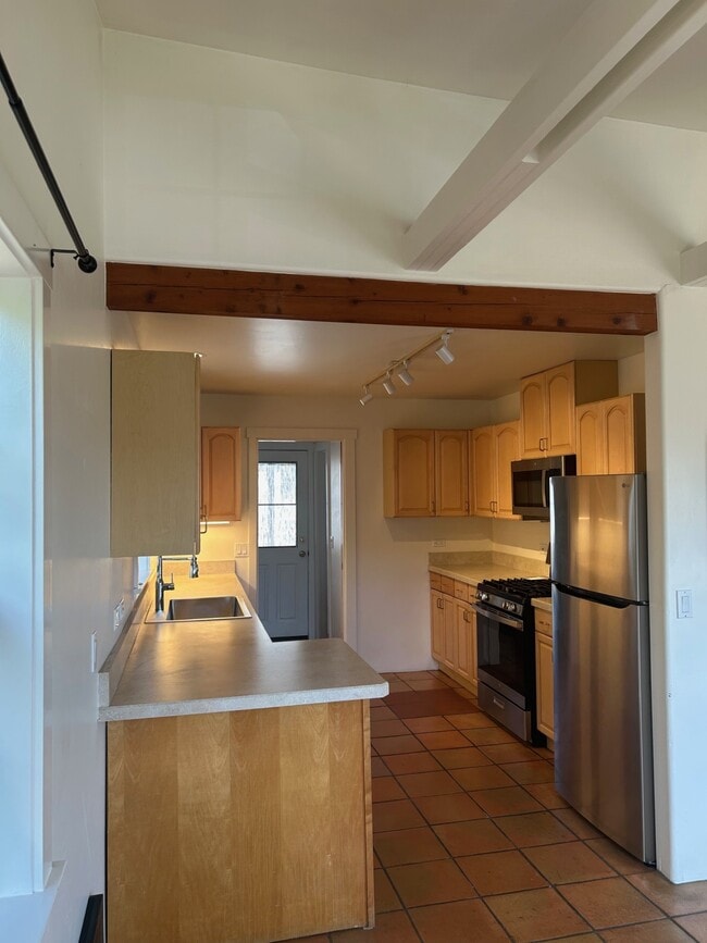 Building Photo - 1218 Blanchard St