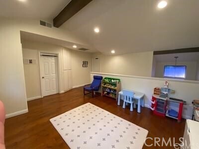 Building Photo - 916 Creekside Dr