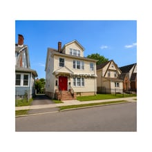 Building Photo - 16 Crescent Ave