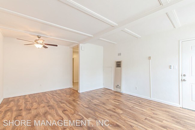 Building Photo - 3874-38765 Haines St