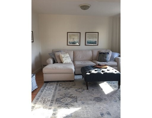 Foto del edificio - 652 Dorchester Ave