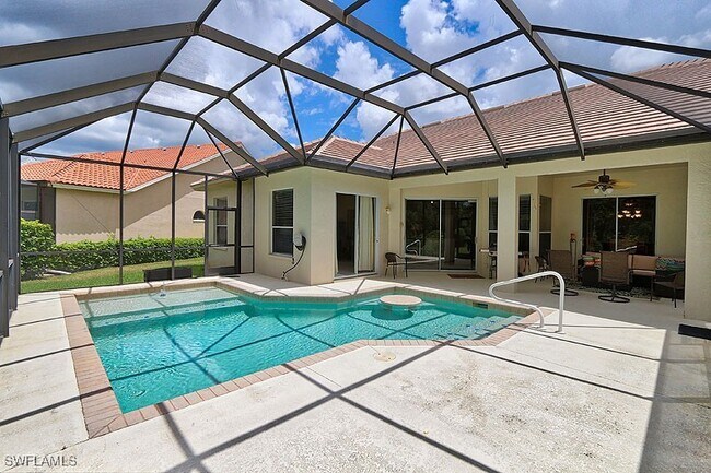 Foto del edificio - 25201 Bay Cedar Dr