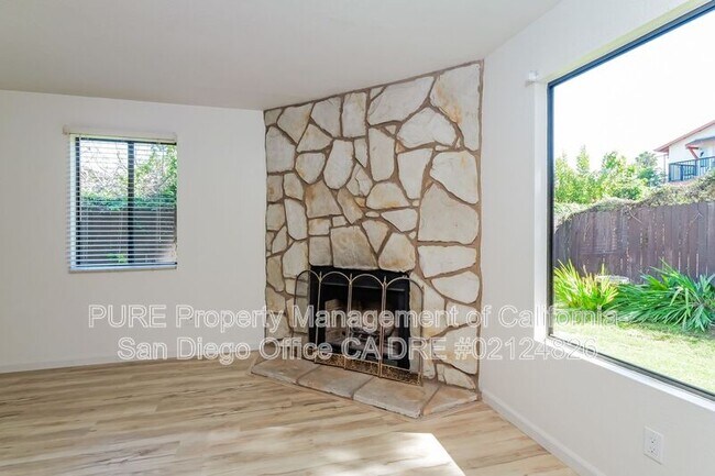 Foto del edificio - 6797 Lambert Way