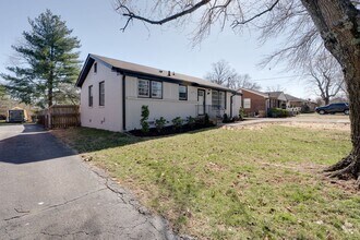 Building Photo - 5004 Raywood Ln