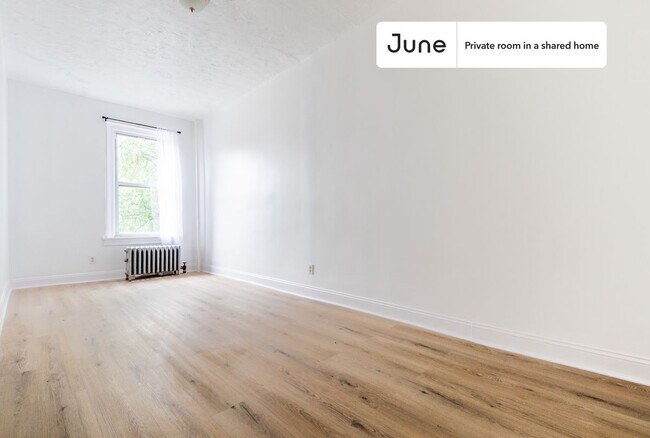 Foto del edificio - Room in Shared 4 bed/1 bath home