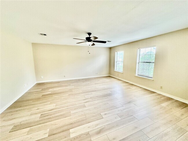 Foto del edificio - 2311 W Willow St