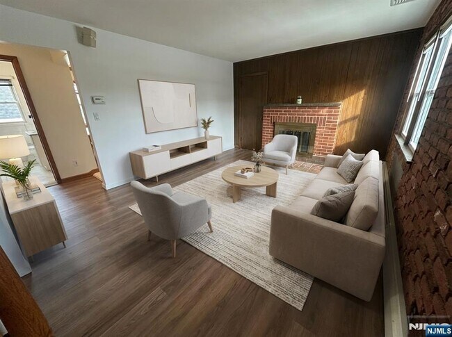 Foto del edificio - 74 Rosemont Ave