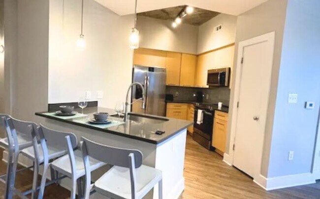 Foto del edificio - 705 Town Blvd