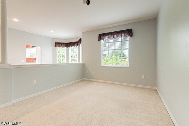 Foto del edificio - 2215 Hawksridge Dr