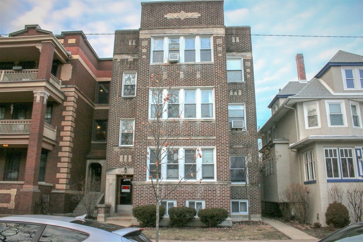 1310 W Thorndale Ave, Chicago, IL 60660 House Rental in Chicago, IL