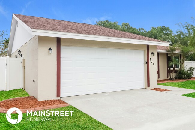 Building Photo - 730 Calm Dr