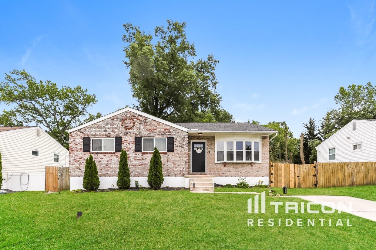 Foto principal - 9213 Sandra Park Rd