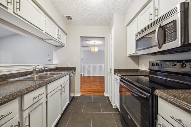 Foto del edificio - 2277 S Kirkwood Rd