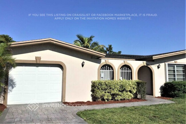 Building Photo - 16620 SW 93rd Ave