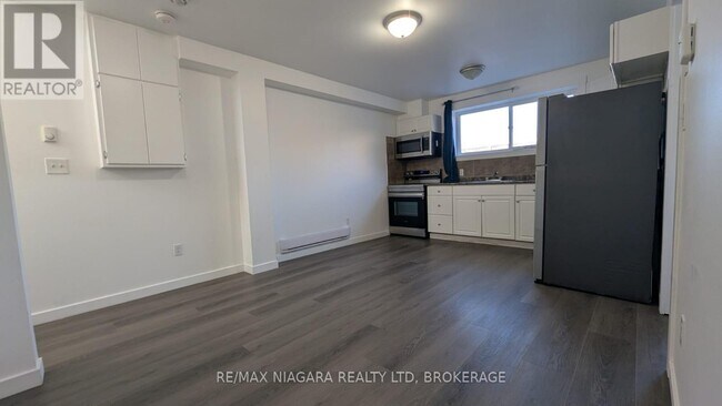 Photo du bâtiment - 220 Erie St