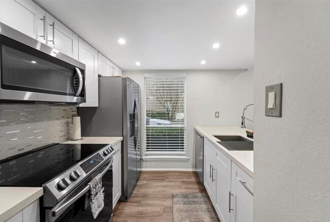 Foto del edificio - 1920 Augusta Dr