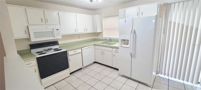 Building Photo - 980 Canal View Blvd