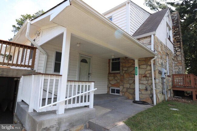 Building Photo - 4006 Buckman Rd