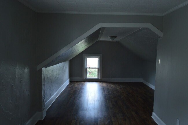 Foto del edificio - 3 br, 1.5 bath House - 704 Clover st