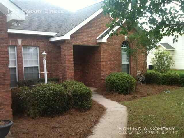 Building Photo - 102 Canary Cir